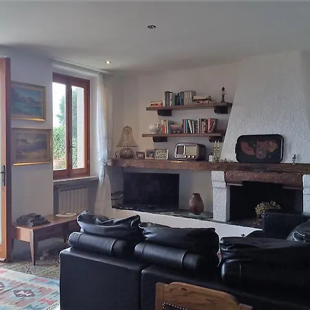Casa Adriana Lake Como בית נופש *